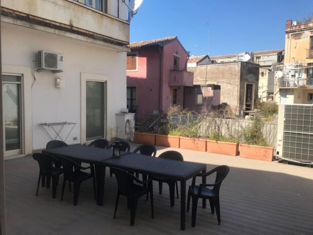 Suite Con Terrazza In Centro Storico Catánia Buitenkant foto