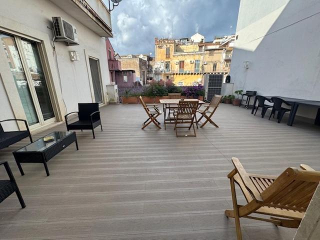 Suite Con Terrazza In Centro Storico Catánia Buitenkant foto