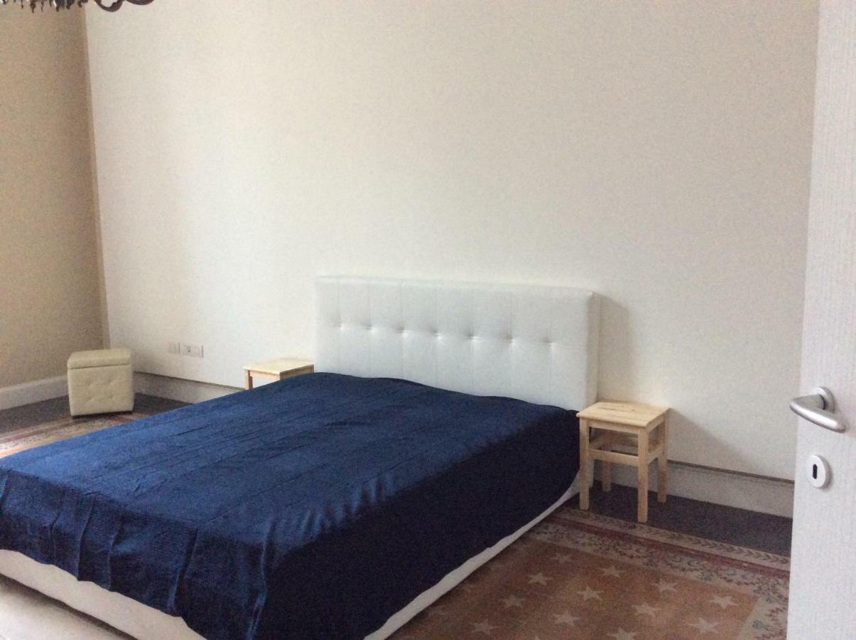 Suite Con Terrazza In Centro Storico Catánia Buitenkant foto