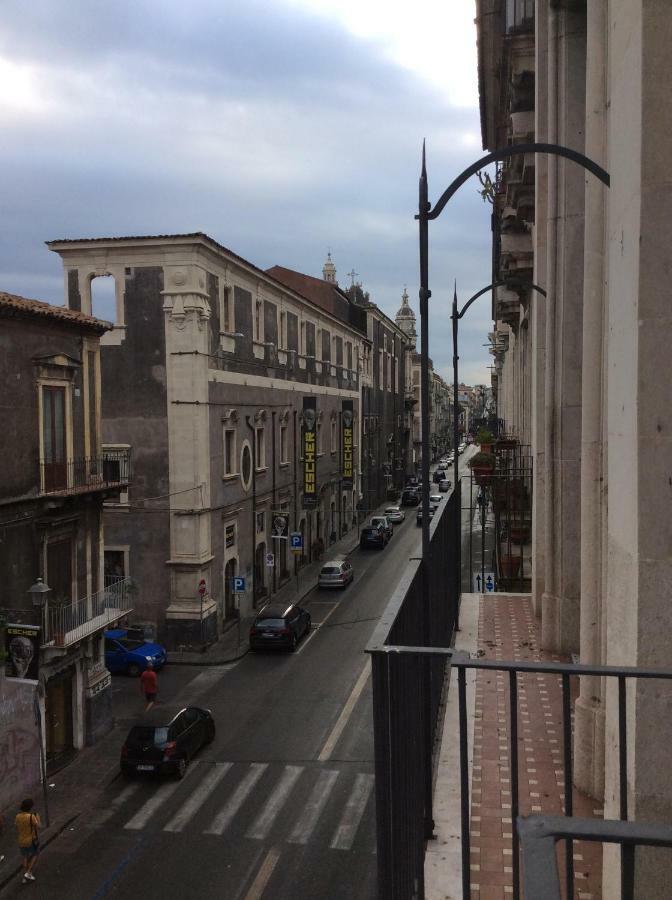 Suite Con Terrazza In Centro Storico Catánia Buitenkant foto