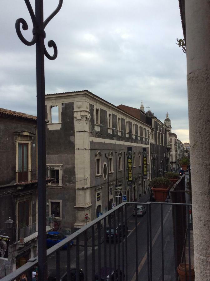 Suite Con Terrazza In Centro Storico Catánia Buitenkant foto