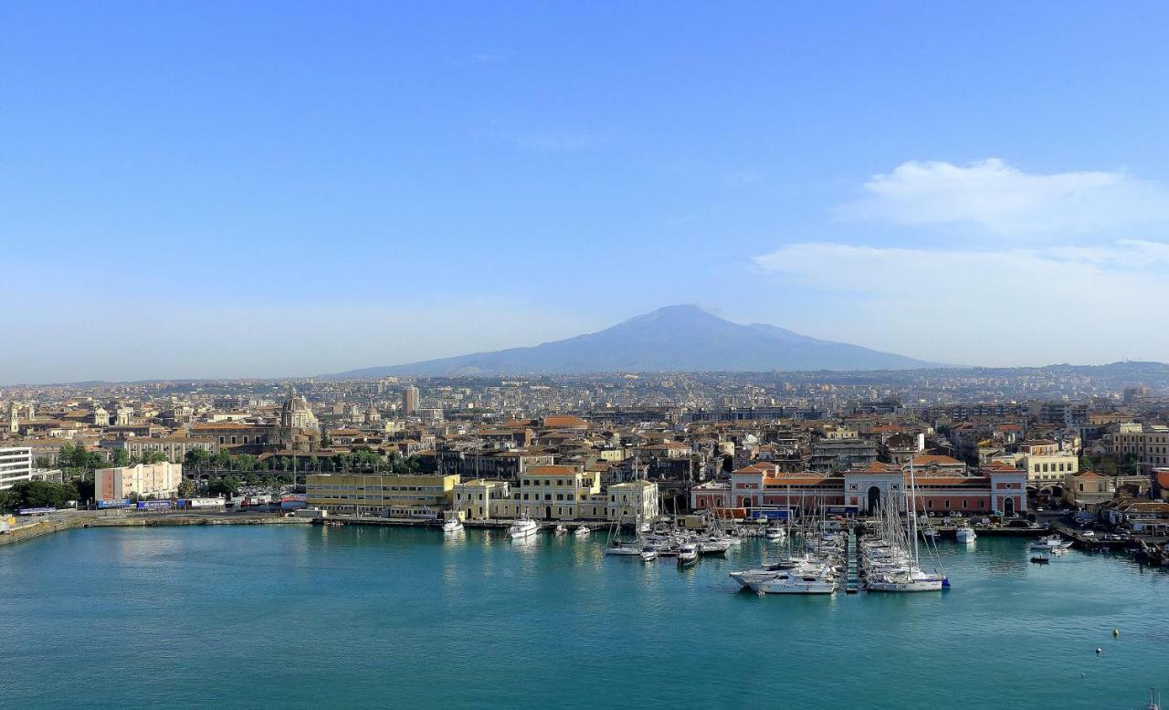 Suite Con Terrazza In Centro Storico Catánia Buitenkant foto